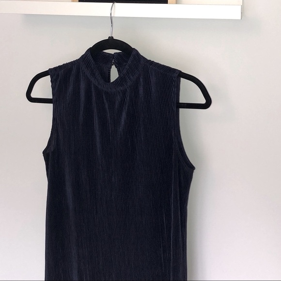 GUESS Tie neck Navy blue top - Picture 3 of 13